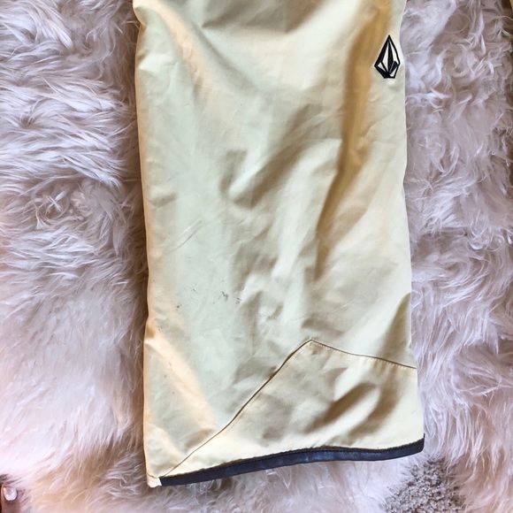 SOLD! Volcom Snow Pants - Picture 4 of 5